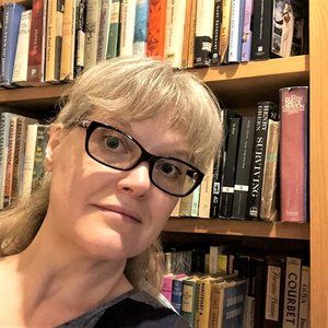 Meet Your Posher - Ginger Ambrose @resalecartier